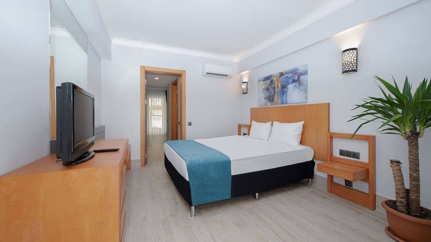 Seven Seas Gravel Hotels Select