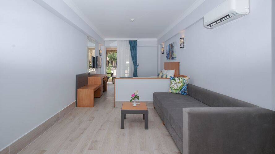 Seven Seas Gravel Hotels Select