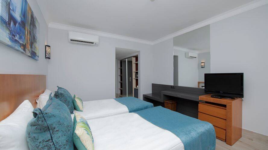 Seven Seas Gravel Hotels Select