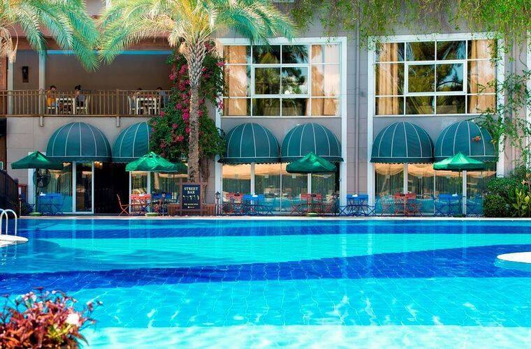 Seven Seas Gravel Hotels Select