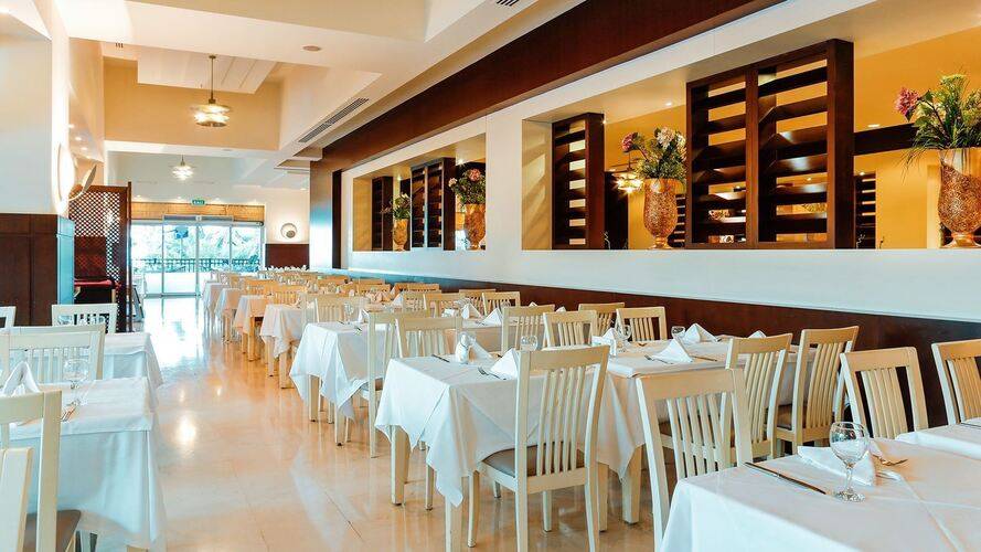 Seven Seas Gravel Hotels Select