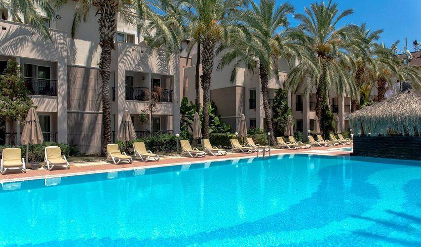 Seven Seas Gravel Hotels Select