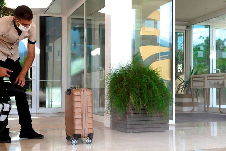 Seven Seas Gravel Hotels Select