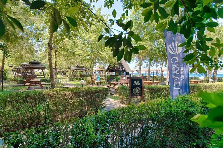 Seven Seas Gravel Hotels Select