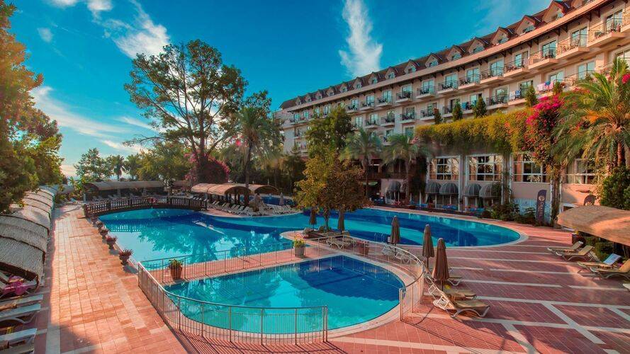 Seven Seas Gravel Hotels Select