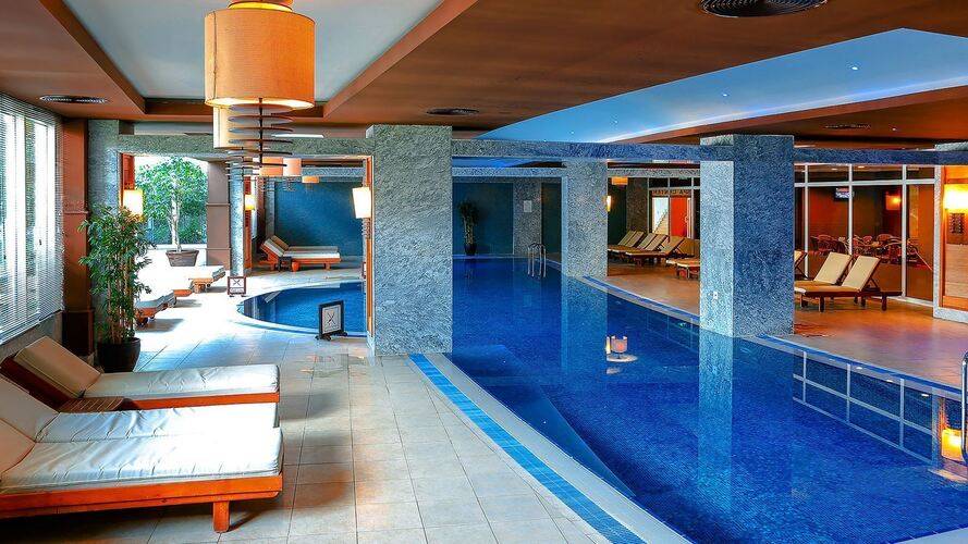 Seven Seas Gravel Hotels Select