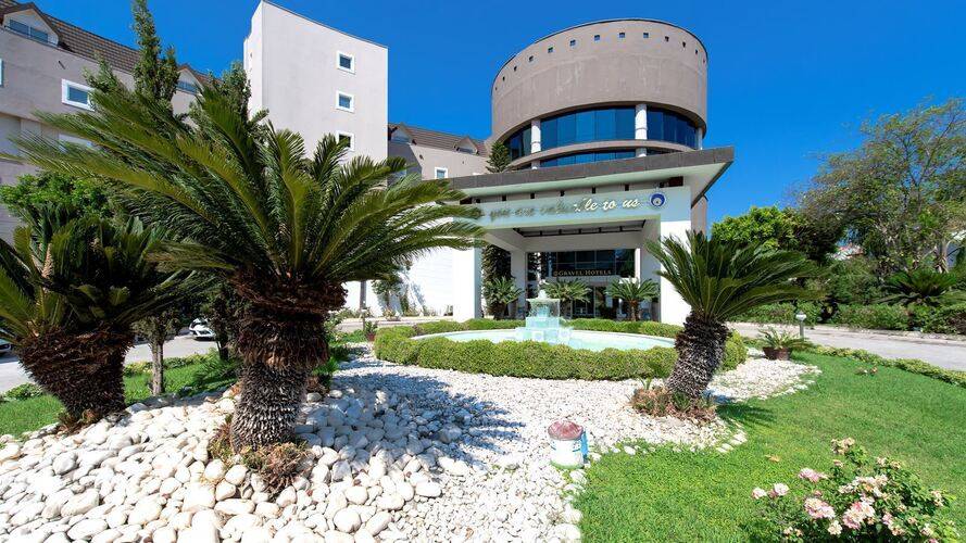 Seven Seas Gravel Hotels Select