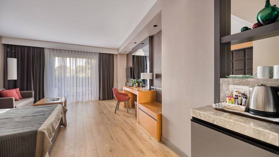 Seven Seas Gravel Hotels Select