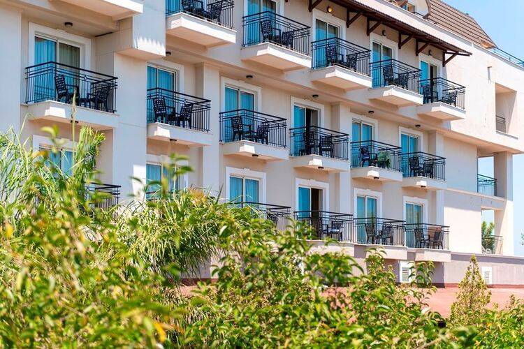Seven Seas Gravel Hotels Select