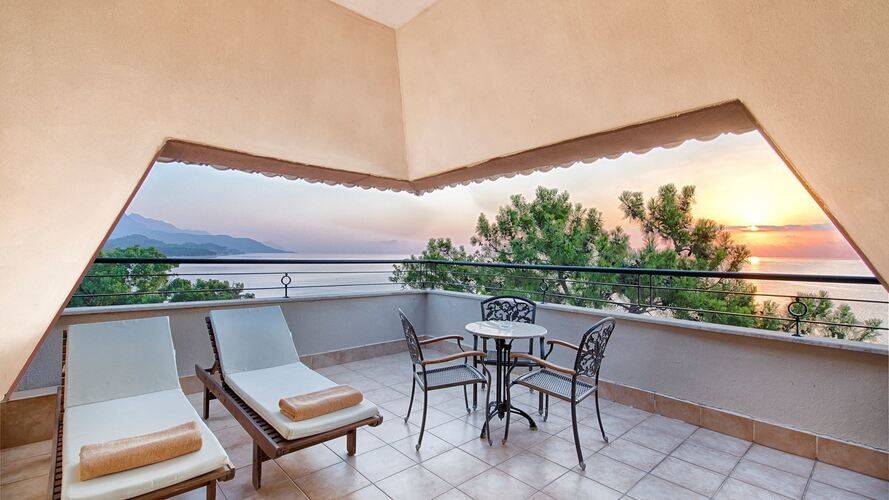 Seven Seas Gravel Hotels Select