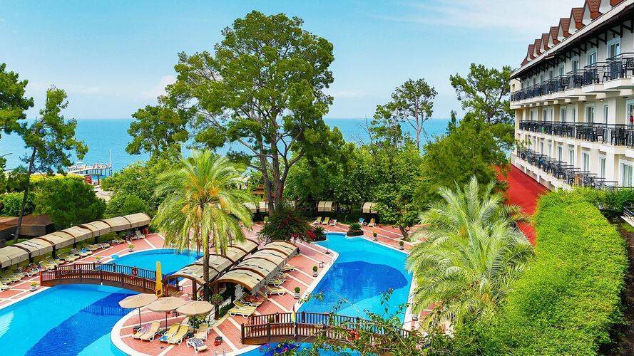 Seven Seas Gravel Hotels Select