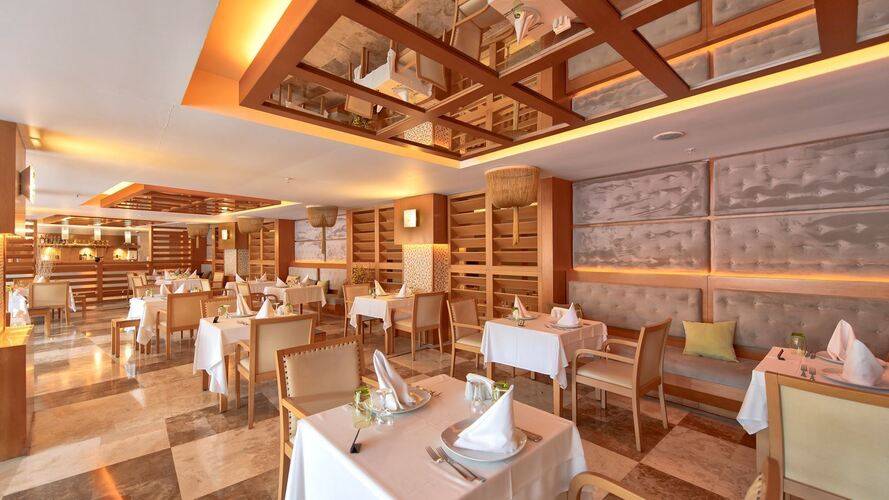 Seven Seas Gravel Hotels Select
