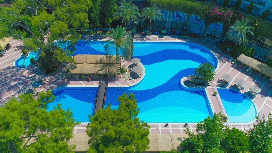 Seven Seas Gravel Hotels Select