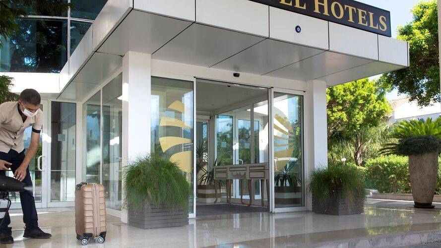 Seven Seas Gravel Hotels Select