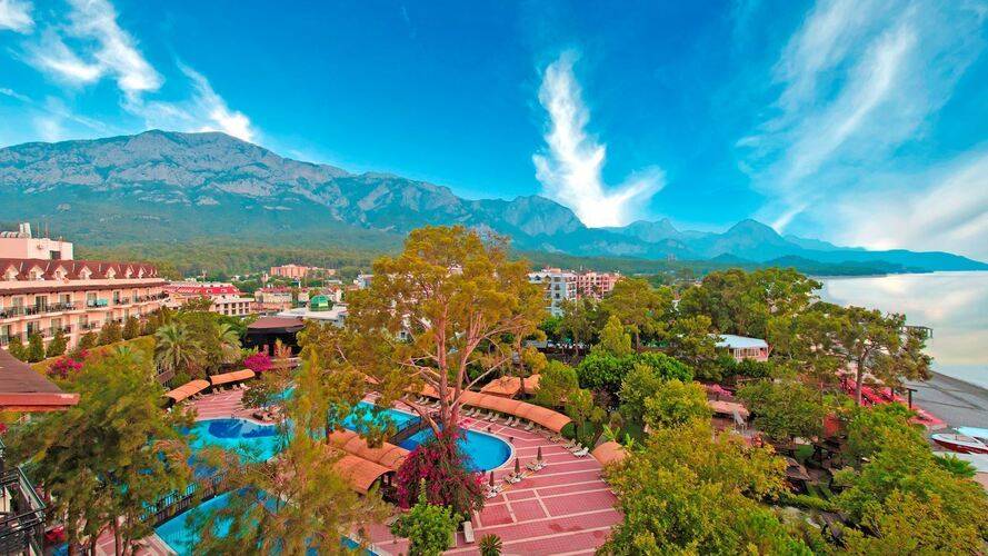 Seven Seas Gravel Hotels Select
