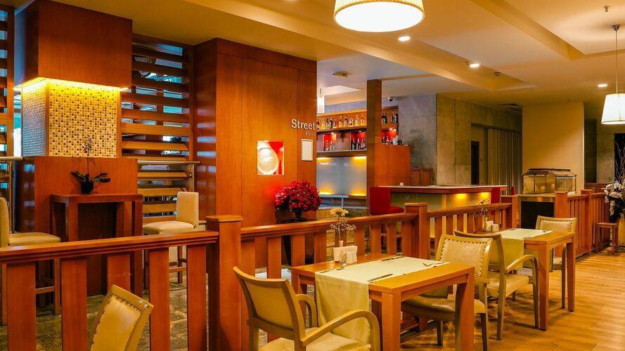 Seven Seas Gravel Hotels Select