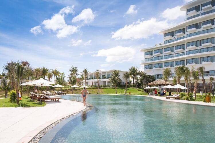 Cam Ranh Riviera Resort & Spa