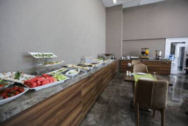 Elips Royal Hotel