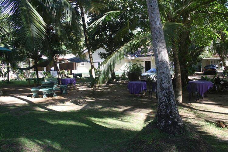 Club Mirissa