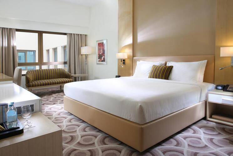 Metropolitan Hotel Dubai