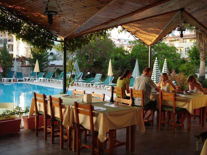 Bezay Hotel