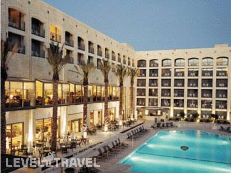 Фотография Golden Crown Hotel