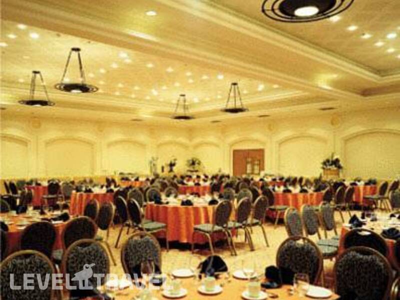 Фотография Golden Crown Hotel