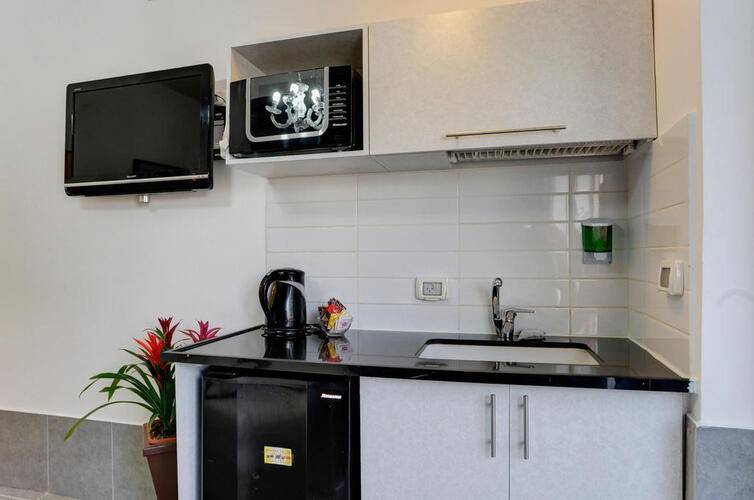 Liber Seashore Suites