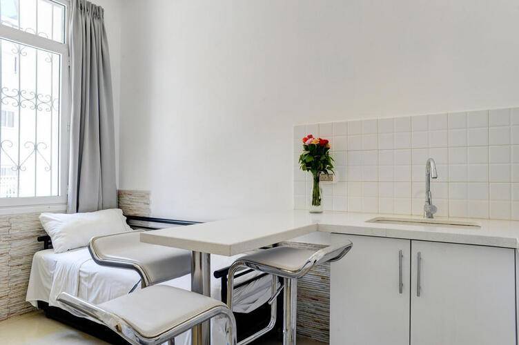 Liber Seashore Suites