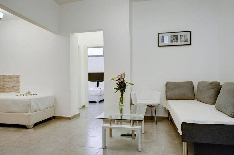 Liber Seashore Suites