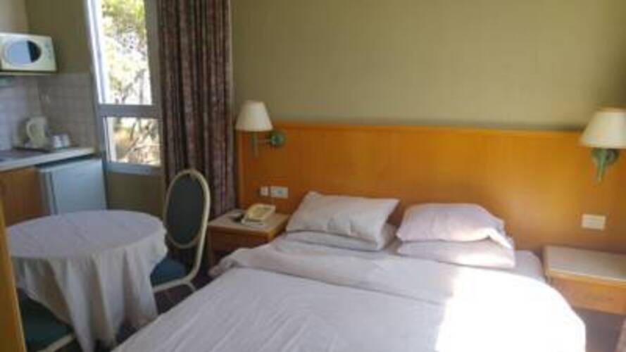 Marom Hotel