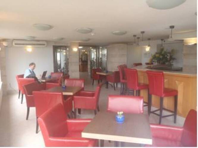 Marom Hotel