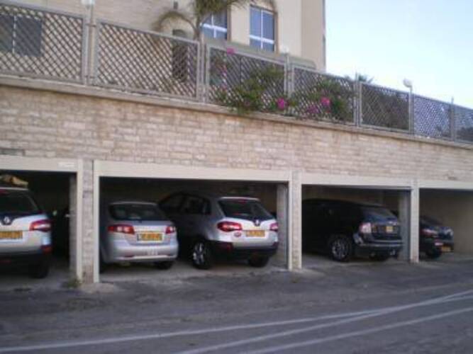 Marom Hotel