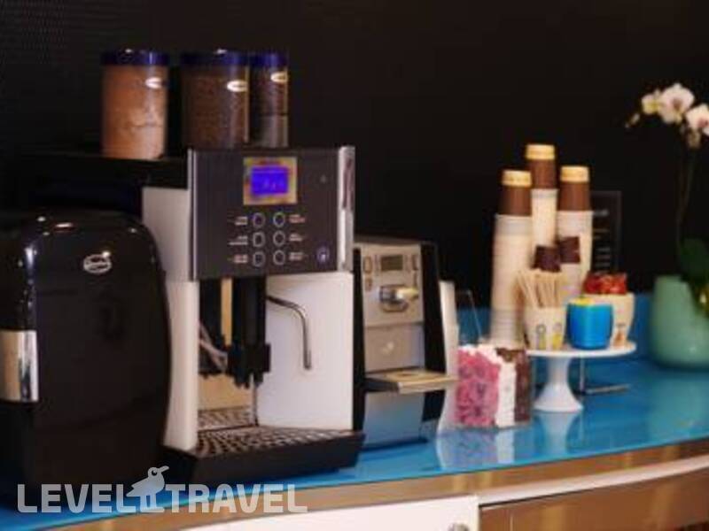 Фотография Best Western Regency Suites Hotel