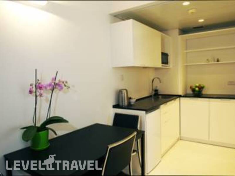 Фотография Best Western Regency Suites Hotel