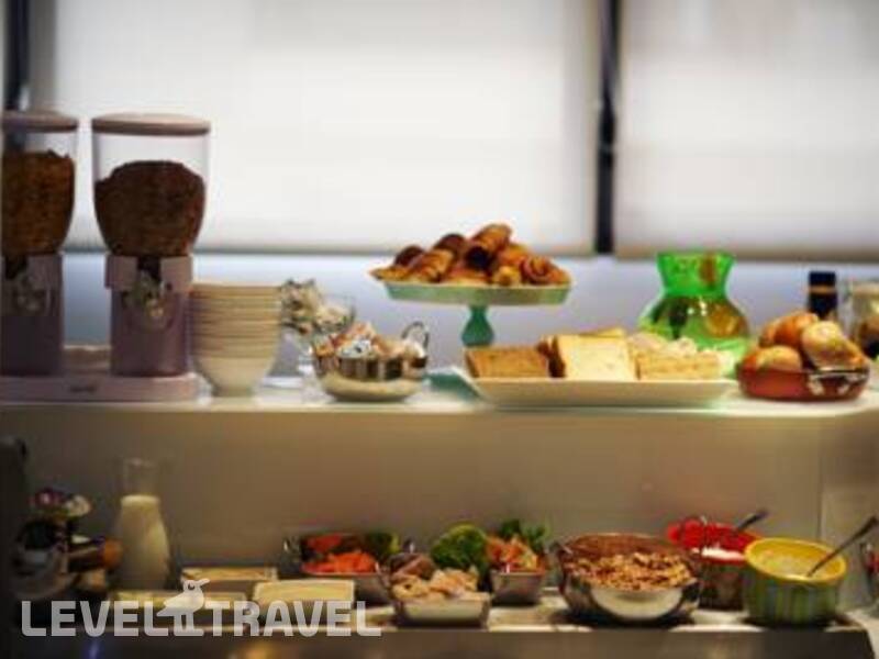 Фотография Best Western Regency Suites Hotel