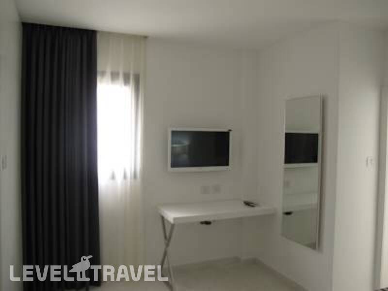 Фотография Best Western Regency Suites Hotel