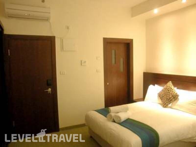 Фотография Commodore Hotel Фотография Commodore Hotel