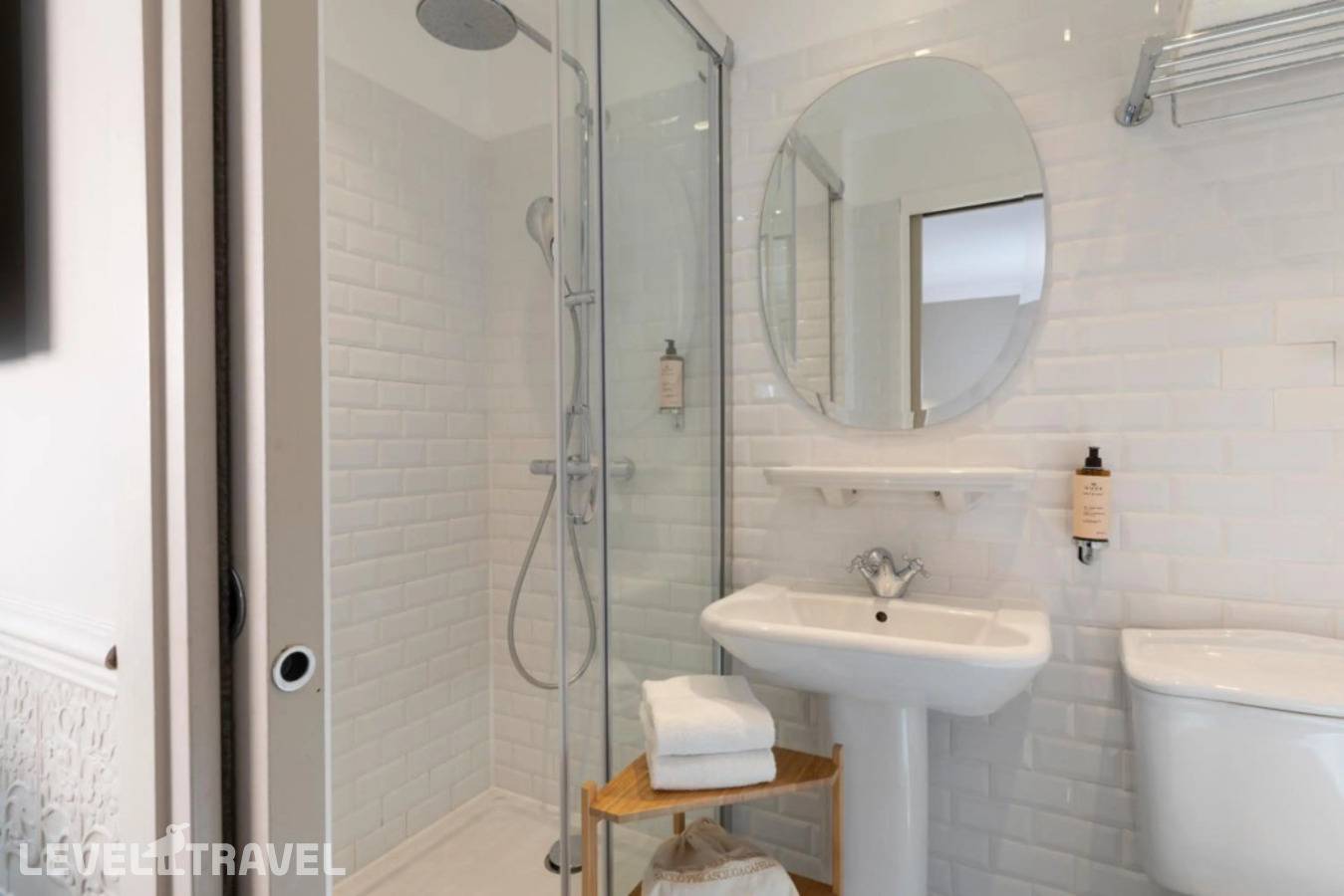 фотографии отеля Artemisia Montmartre (Ex. Royal Fromentin Hotel) в Франция(9 округ Парижа) - фото №3