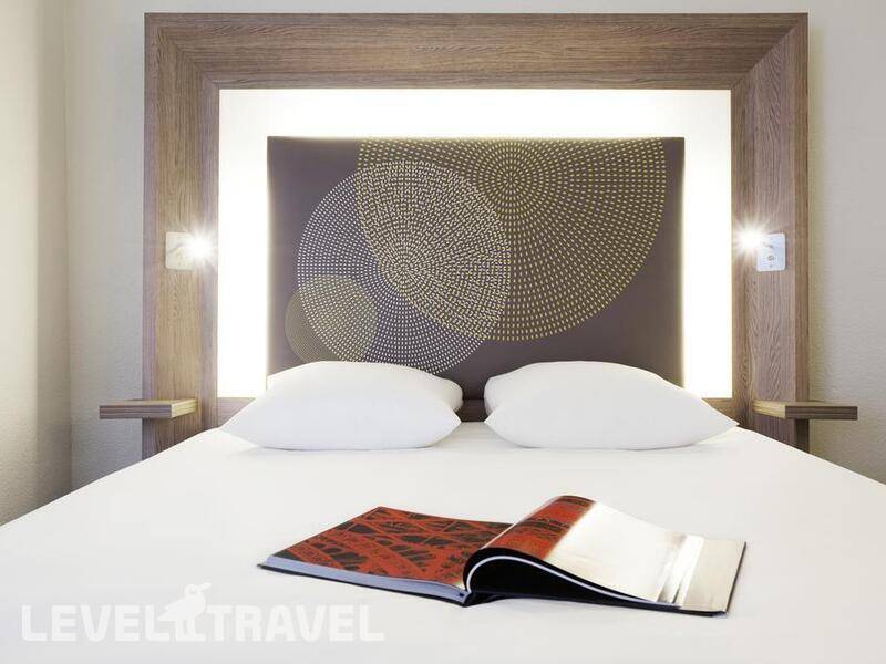 Фотография Novotel Paris 17