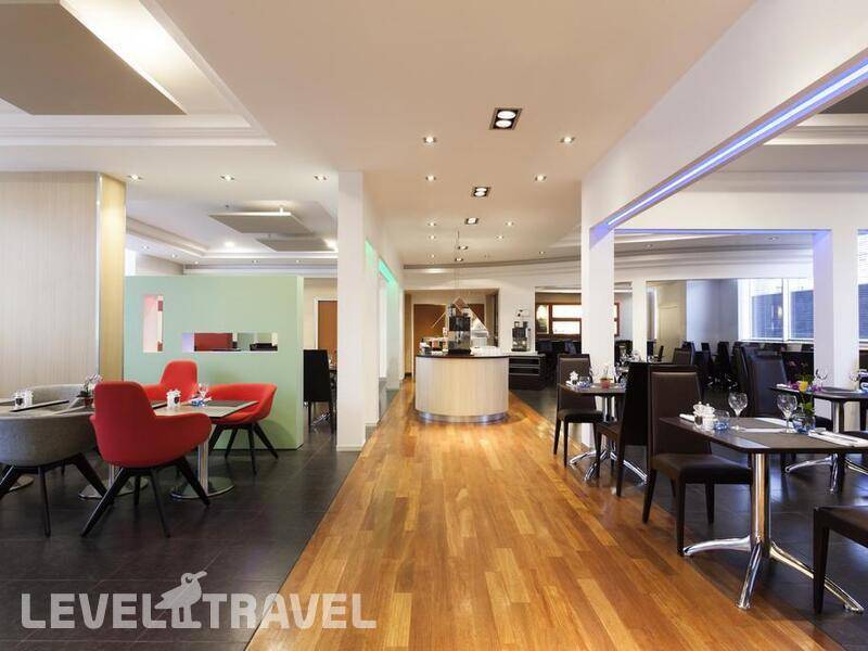 Фотография Novotel Paris 17