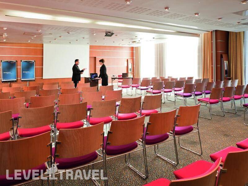 Фотография Novotel Paris 17