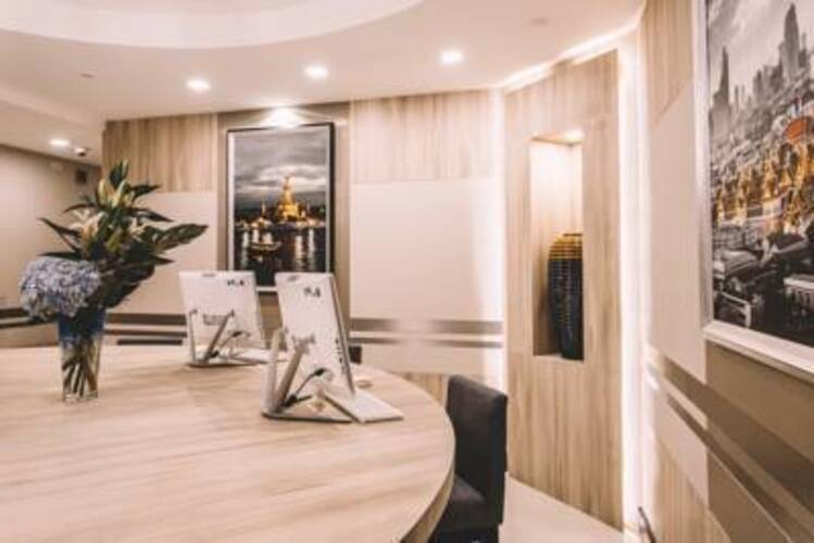 Adelphi Suites Bangkok