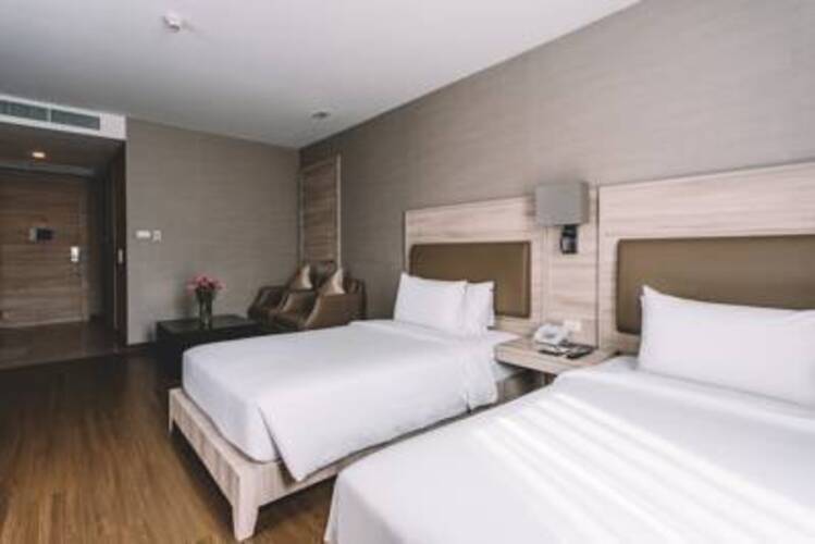 Adelphi Suites Bangkok