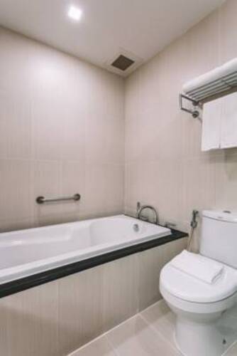 Adelphi Suites Bangkok