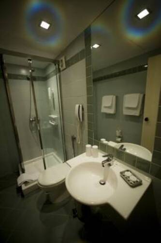 Athinais Hotel