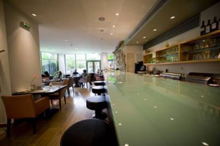 Athinais Hotel