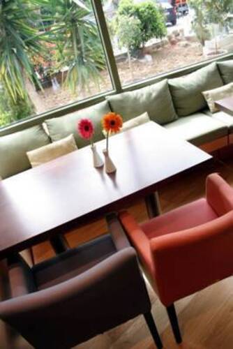 Athinais Hotel