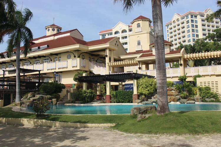 Vista Mar Beach Resort & Country Club