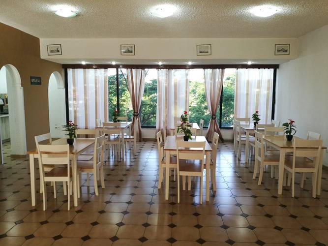 Golden Days Hotel